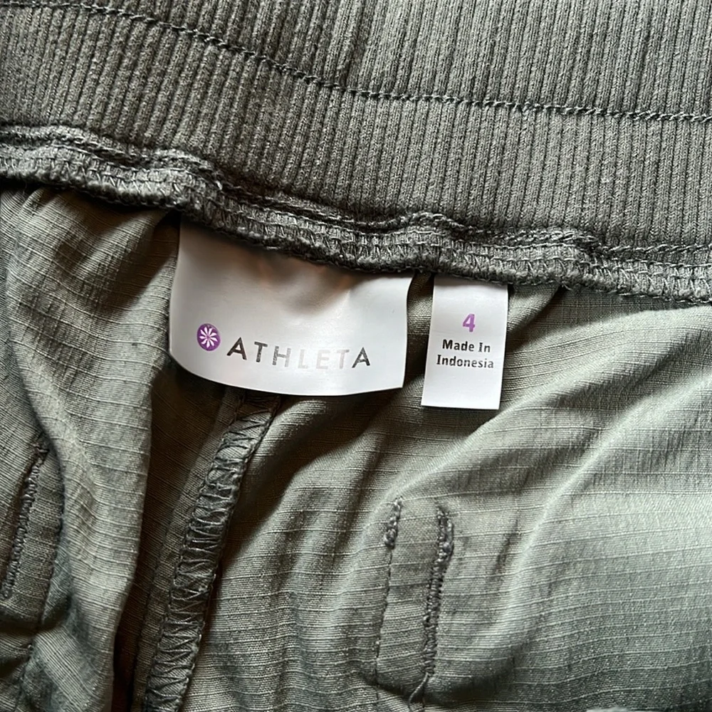 Athleta Green Cargo Shorts